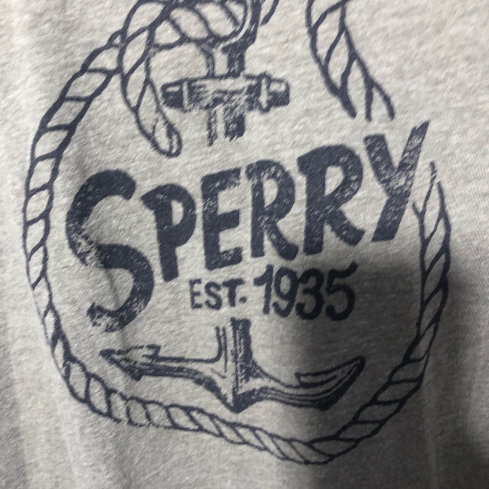 🦋Sperry graphic tee🦋 - Picture 2 of 3